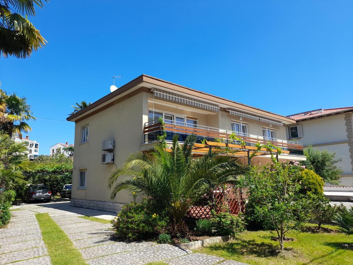 Apartments Orange Lovran Luaran gambar