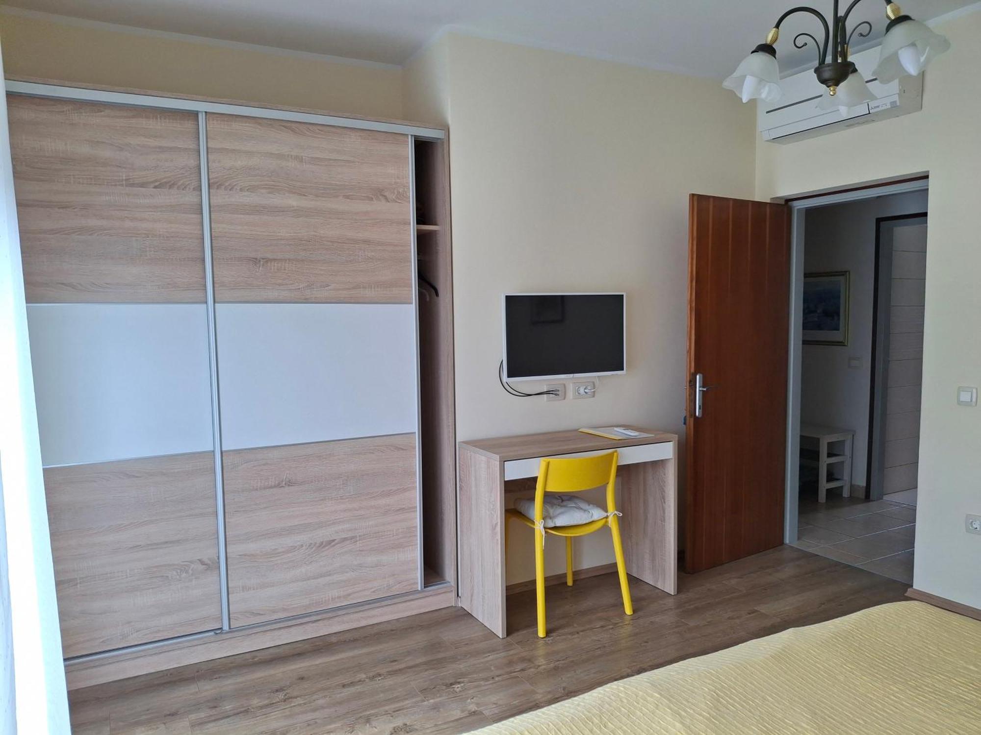 Apartments Orange Lovran Bilik gambar